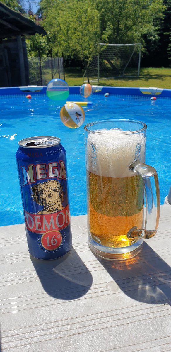 Grosminet57's tweet photo. #Apero #MegaDemon 16ยฐ #Piscine #Soleil ๐บ๐โโ๏ธ๐ https://t.co/YPbqTbixzj