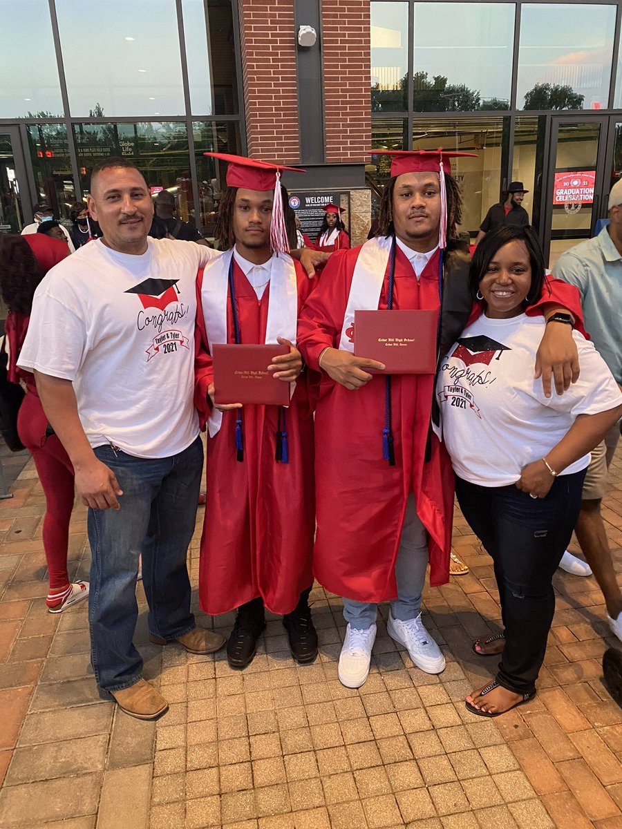 Prek_Jackson's tweet photo. Boys you did it!  We are so proud of you both.  From @cedarhillisd to @SouthernU_BR You got this! ❤️ https://t.co/sg7PlGxIHS