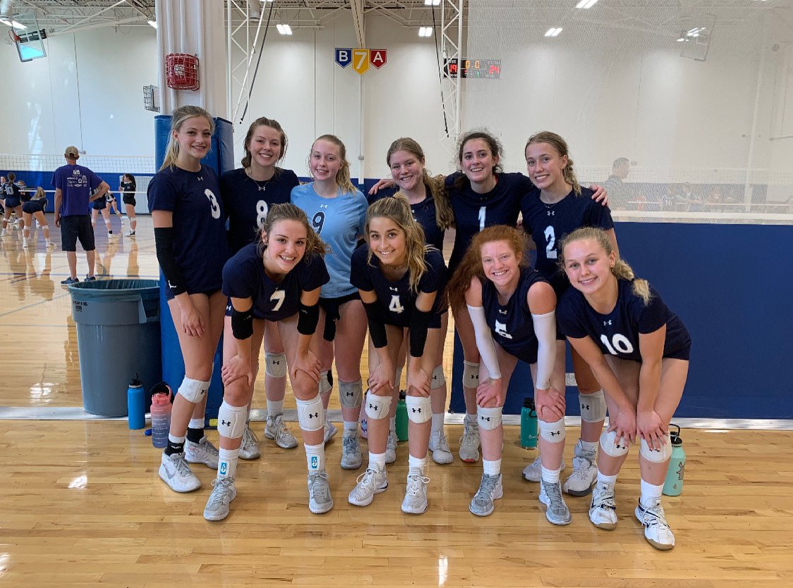 We had a good day yesterday in lawrence with 3-1. Today we will be playing on court #1 🔥 #volleyball #lawrence #kansas #volleyon