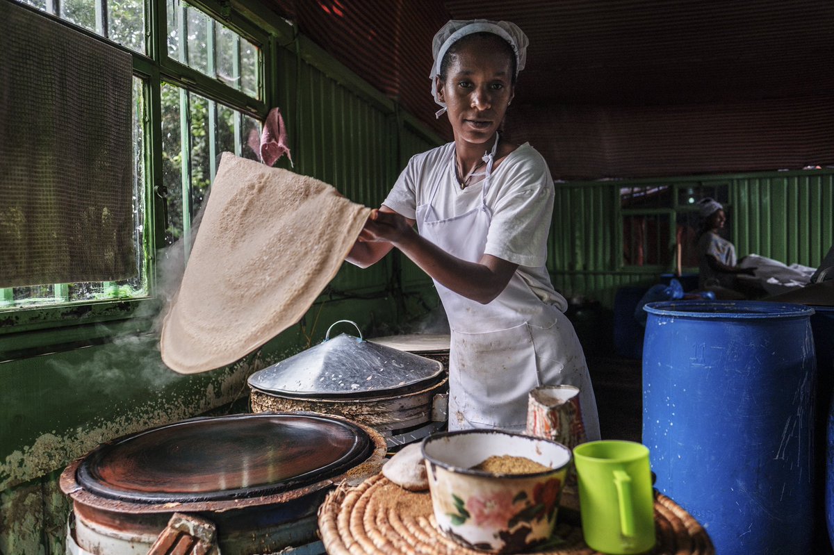 The journey of Teff.
Teff, whose price increased consistently in recent months, is central to Ethiopian culture as the most preferred cereal: it is used in the production of the injera, a sour fermented flatbread with a slightly spongy texture, who is the staple Ethiopian food.