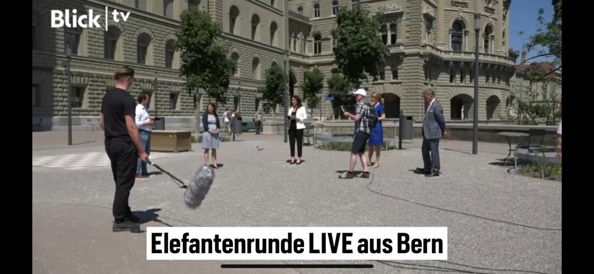 Christian Dorer (@christiandorer) on Twitter photo Schon fast Tradition: Die erste Elefantenrunde des Tages jetzt auf Blick TV <a href="/Blickch/">Blick </a> moderiert vor dem Bundeshaus von <a href="/RahelLenz/">Rahel Lenz</a> blick.ch #Abstimmungssonntag @PetraGoessi <a href="/marcochiesa74/">Marco Chiesa</a> <a href="/bglaettli/">Balthasar Glättli🌻 🕊</a> @meyer_mattea <a href="/pmbregy/">Philipp Matthias Bregy ⚽️</a> Schon fast Tradition: Die erste Elefantenrunde des Tages jetzt auf Blick TV <a href="/Blickch/">Blick </a> moderiert vor dem Bundeshaus von <a href="/RahelLenz/">Rahel Lenz</a> blick.ch #Abstimmungssonntag @PetraGoessi <a href="/marcochiesa74/">Marco Chiesa</a> <a href="/bglaettli/">Balthasar Glättli🌻 🕊</a> @meyer_mattea <a href="/pmbregy/">Philipp Matthias Bregy ⚽️</a>