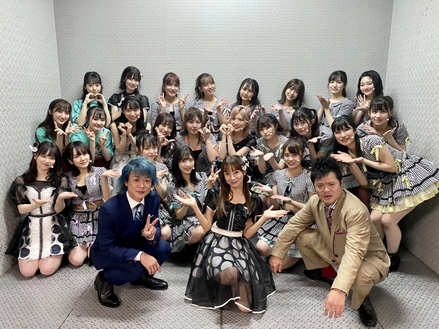 岡田 奈々 昼公演スペシャルゲスト パパラピーズさん 個人チャンネル名考えてくださって 嬉しすぎました 岡田奈々の落とし穴チャンネル 作りたいなぁ 夜公演スペシャルゲスト 鈴木亜美さん 円陣にも参加してくださったり 楽曲もリハの段階から