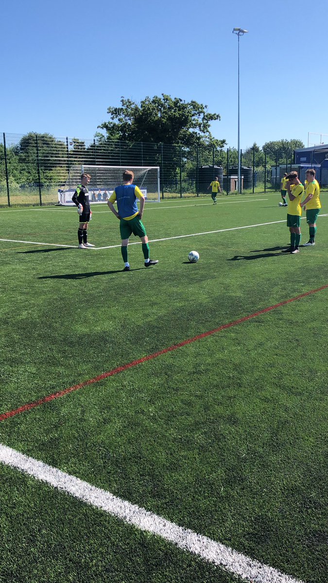 Great Wakering Rovers u18s tweet media