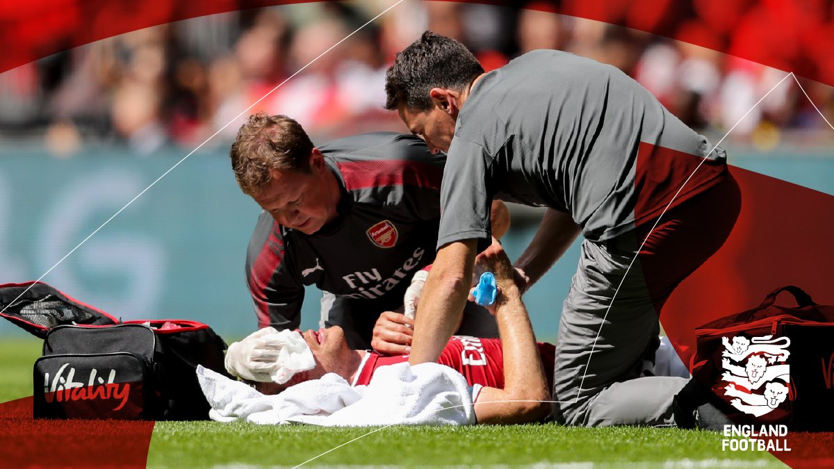 Looking to develop your skills in football first aid? Introduction to First Aid in Football by <a href="/EnglandLearning/">England Football Learning</a> is a new online course that gives you the latest information and advice on medical care in the game. Sign-up on The Boot Room today ▶️ bit.ly/3biQAeA