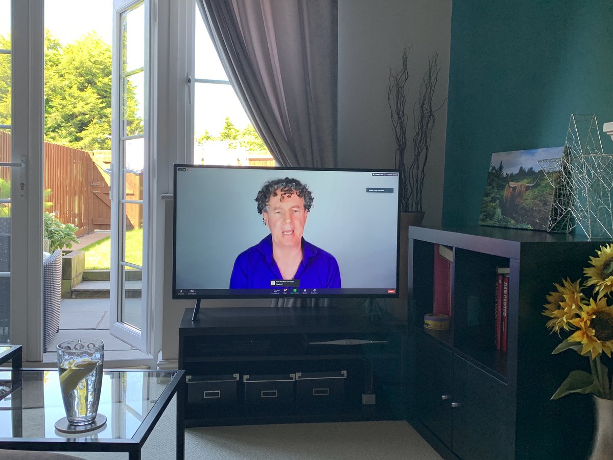 CPD Sunday 🧠 

Love being able to engage with fabulous learning opportunities from the comfort of your own sofa 🙌🏻

Waited to do this course for years…well worth the wait! <a href="/PeteOSullivanPT/">Peter O'Sullivan</a> @LPTMSKPhysio #CFT2021