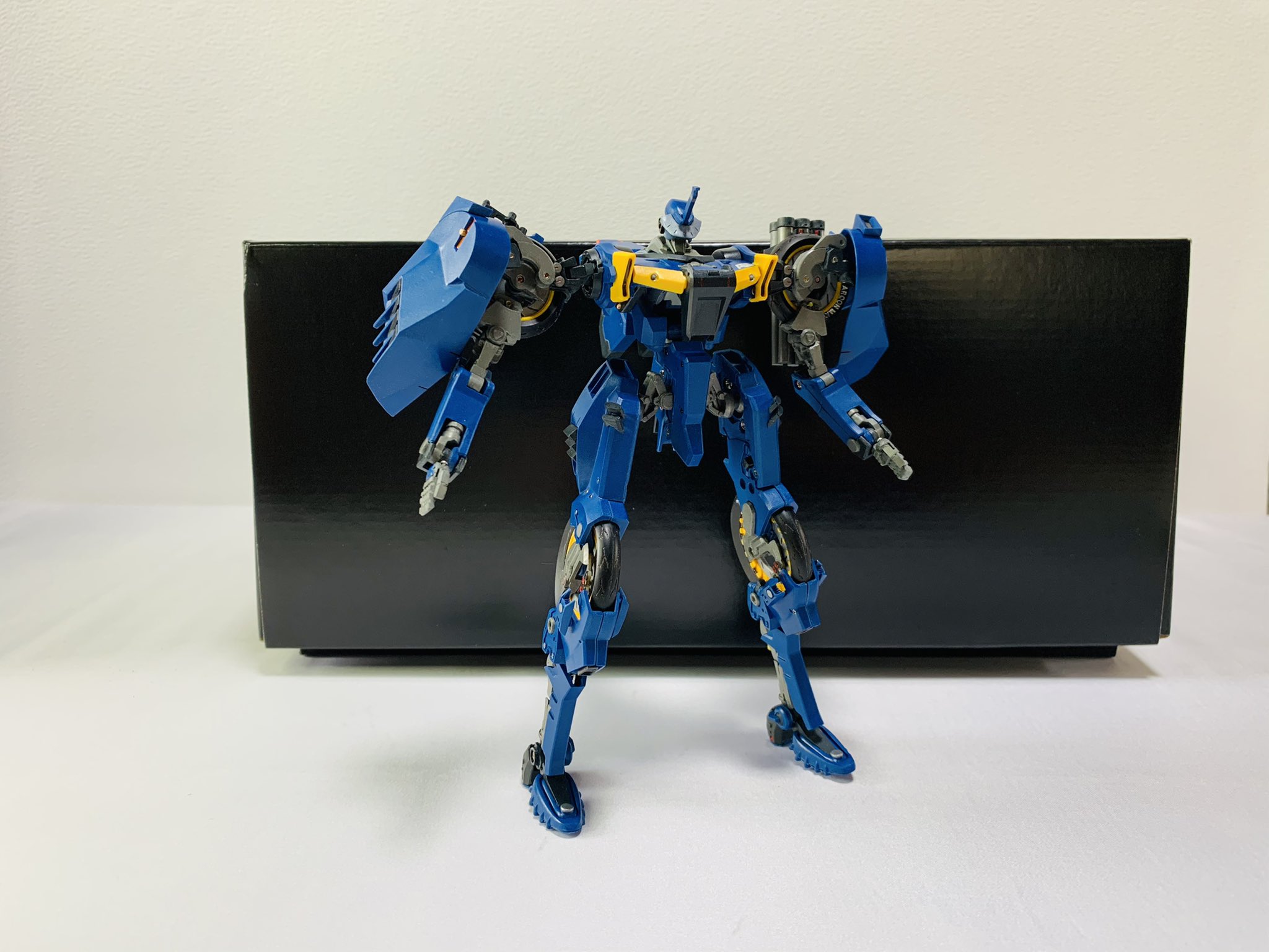 ロボラボj 玩具紹介 お絵描きch バイク変形ロボを発掘 いずれ動画にしたいけど ハーフアイなので 変形練習してからじゃないと ヴァイパーズ クリード マニューバ ブレード T Co Vjbk7j8uij Twitter