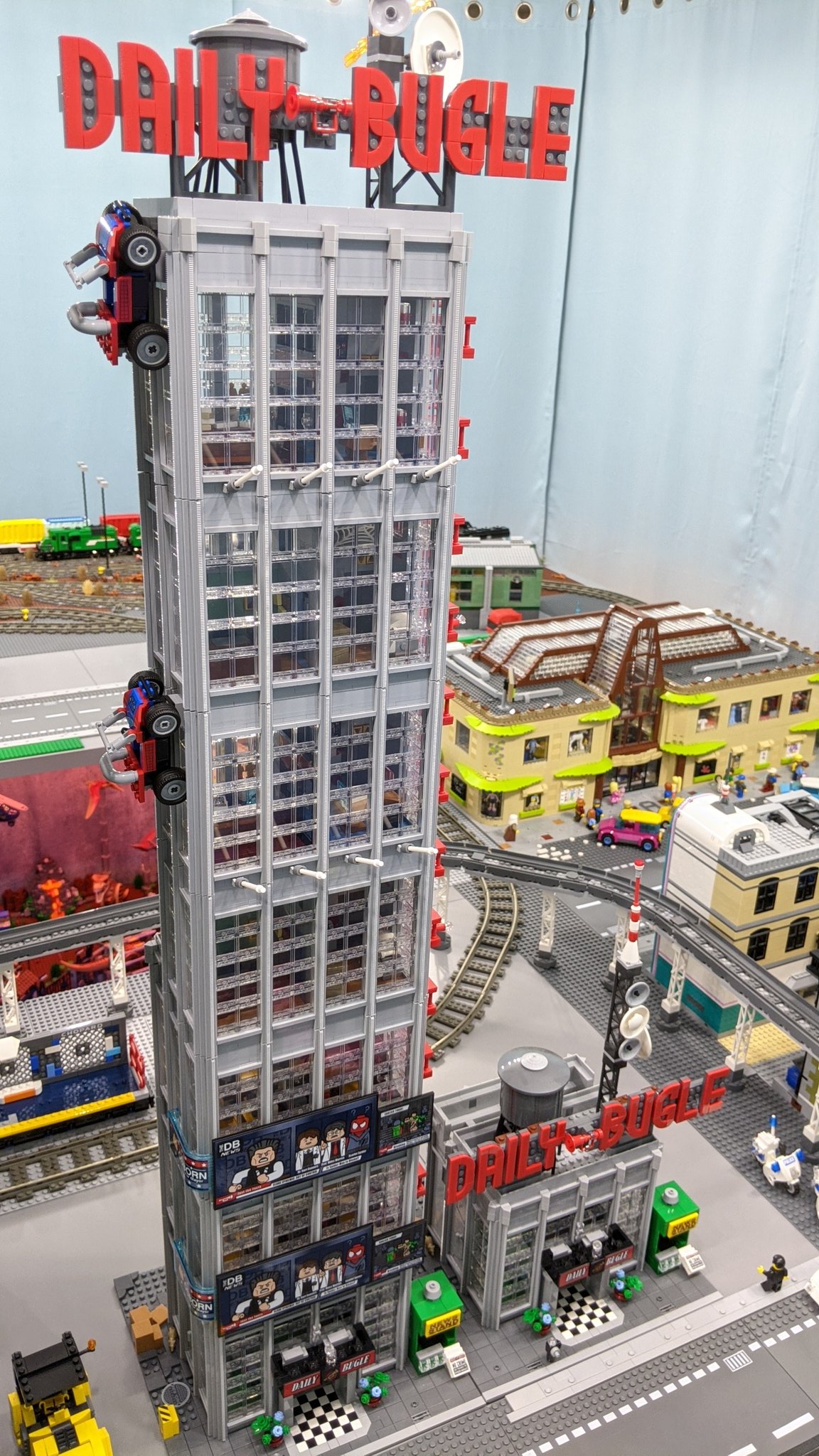 Jangbricks on twitter lego spiderman daily bugle 525 vs 75