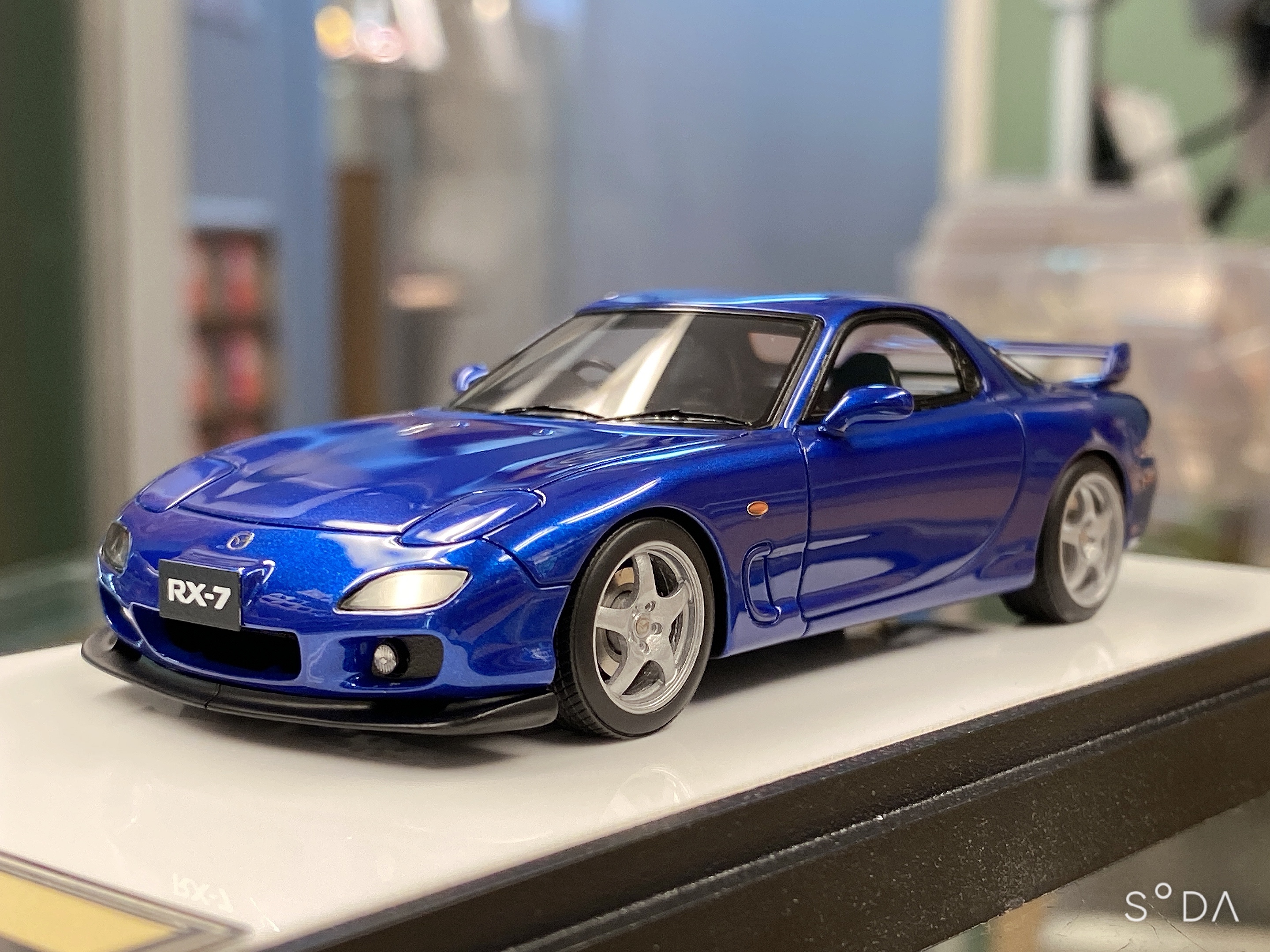 VISION 1/43 マツダ RX-7 (FD3S) Type RS Make Up Co., Ltd. / Mazda RX-7 (FD3S) Type RS 1999