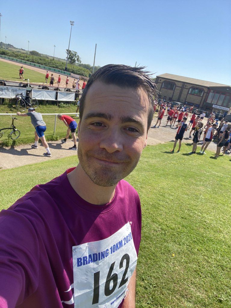 Aidy_W's tweet photo. Lovely weather for it!!! 😕 @rydeharrier #brading10k https://t.co/MgB1rsvWcl