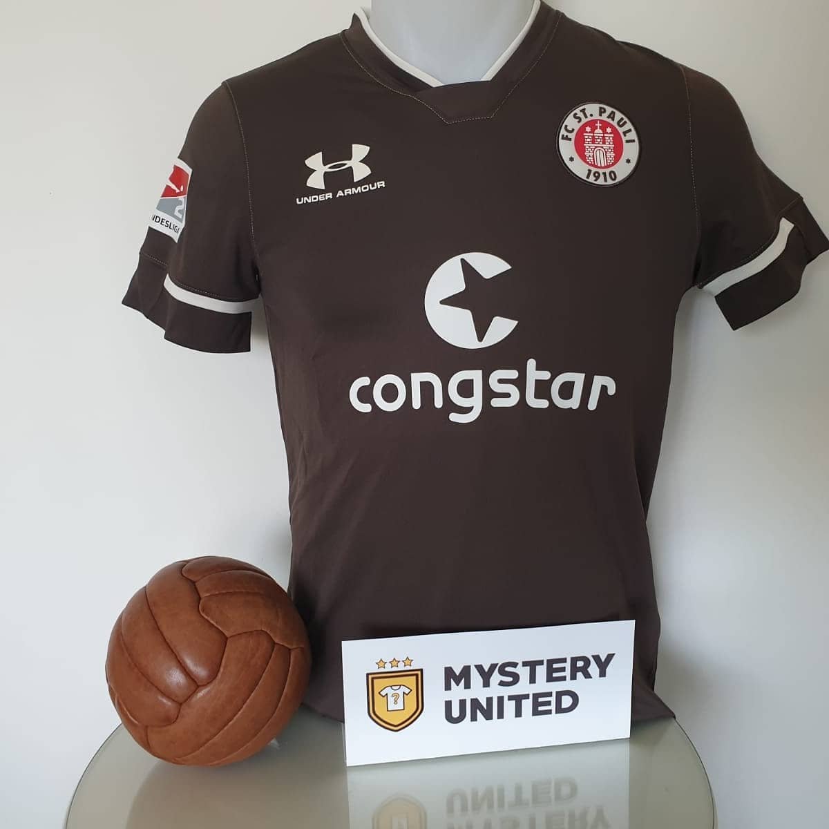 MysteryUnitedEU's tweet photo. Daar gaan we!🦁 Maakt Memphis #Depay de 1e treffer tijdens #NEDOEK?⚽️ Dan geven wij een mystery shirt weg!

Doe mee!
🔁 Retweet
✅ Volg @MysteryUnitedNL 

Succes!!🇳🇱🟠 https://t.co/9pkqxmJuC6