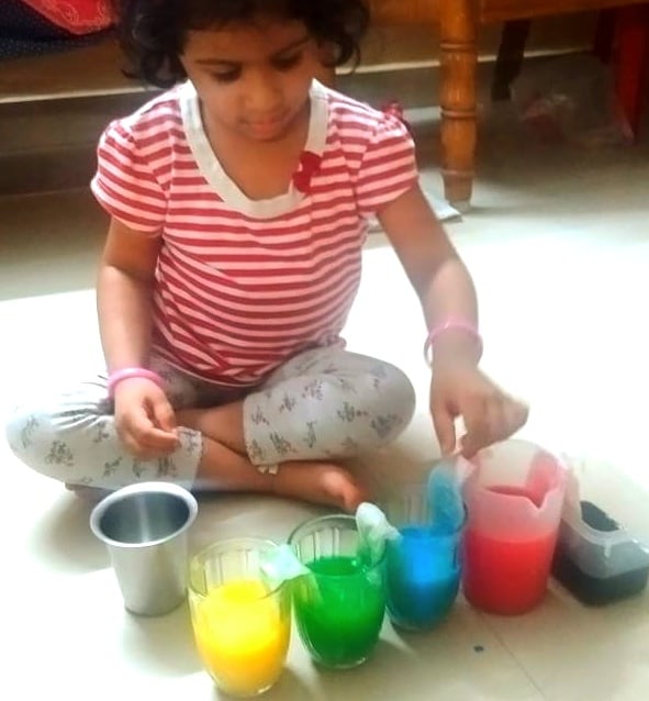 VaekkeEYFS's tweet image. FUN STEM activities that nurture Thinking &amp;amp; the interest of Science at a Foundation Stage in our Children. #vaekkeeyfs #parentchildactivities #stemactivitiesforkids #thinkingactivitiesforkids #scienceforkids #problemsolvingskills #happychildren #awakeningthejoyoflearning #eyfs