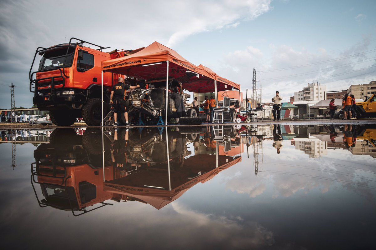 📣 Ya ha comenzado la etapa decisiva de la <a href="/BajaExtremadura/">Baja Extremadura</a>‼️

La especial de Almendral-Nogales 🗺, conjunta para motos 🏍 y coches 🚙🚗 con 105 kilómetros de recorrido 📟, va a proclamar a los campeones 🥇 de esta 5️⃣ª edición.

#BajaTTExtremadura #CERTT