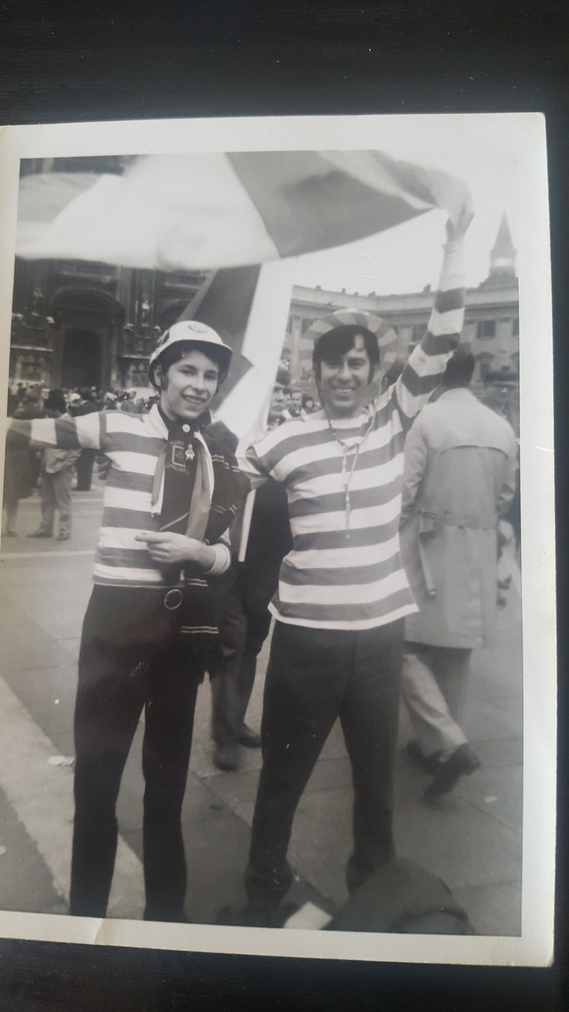 john-mccabe-on-twitter-me-and-my-da-in-milan-70-johnny-bonner-the