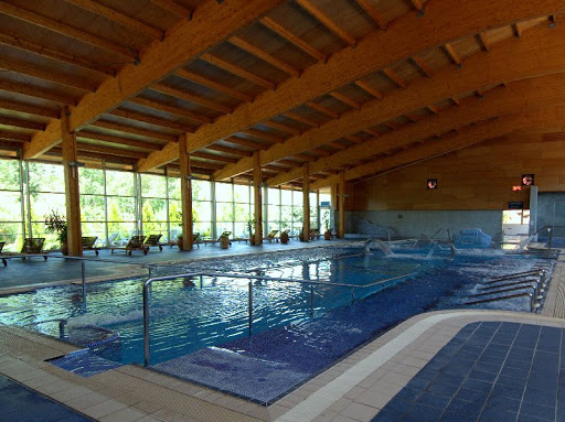 El próximo 24 de junio, el Balneario de Benito, ubicado en Reolid (Albacete), retoma su actividad tras el parón de la pandemia y reabre sus puertas con el objetivo de volver a ofrecer de nuevo sus servicios de terapias y tratamientos termales al público. 

#termalismo #vacaciones