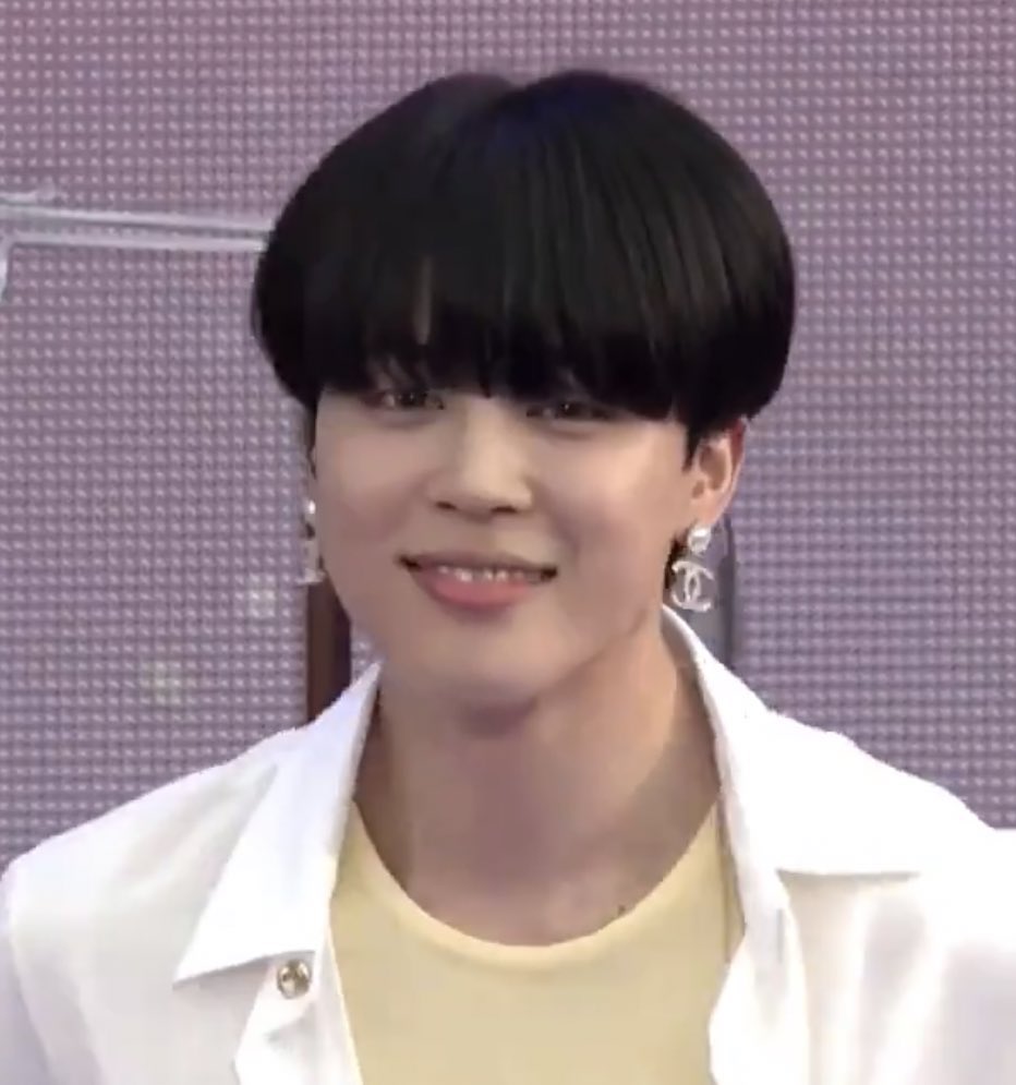 จีมิน2013                                 จีมิน2021