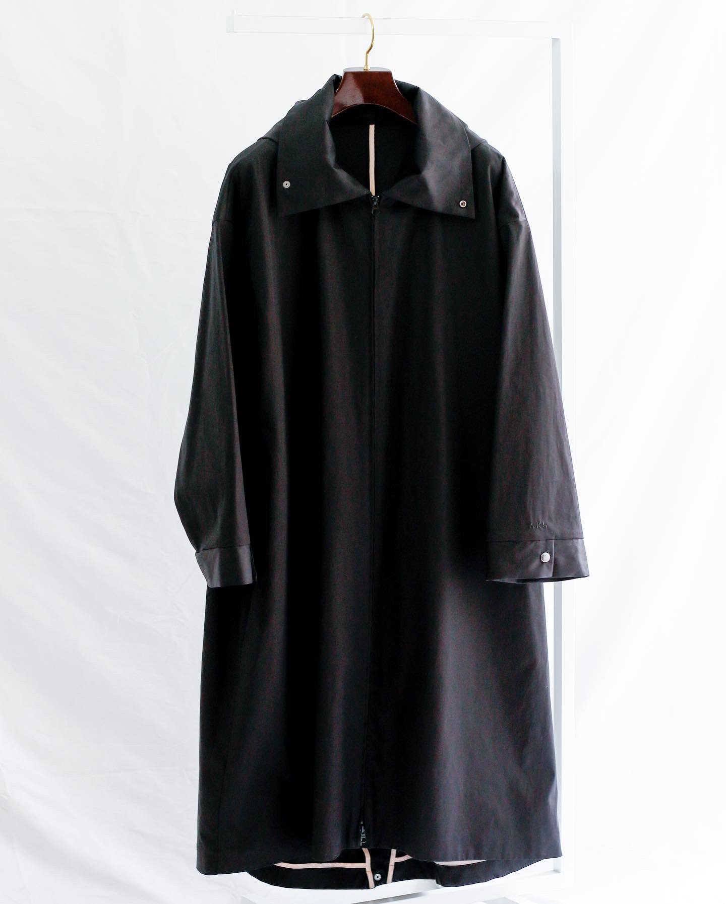 【大幅値下げ】「AK5 新月」（VENTILE® Ver.）　左利きのエレン 左ききのエレン」に登場するコート「AK5 新月」が試着できる