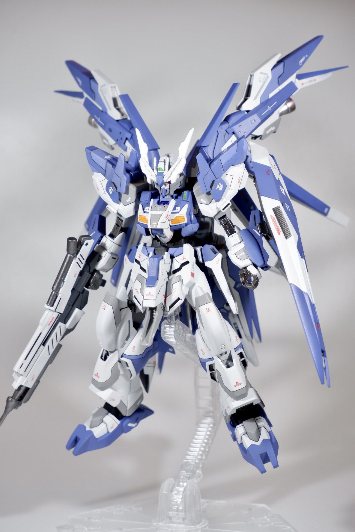 9ldk プラモ垢 Hg フェイクhi Nガンダム 完成しました フェイクnとhi Nとhi Nヴレイブの３機によるミキシングです なるべく上記3機のパーツで仕上げる事を頑張りました 良かったら観てやって下さい 続く ガンプラはどんな自由な発想で作っ