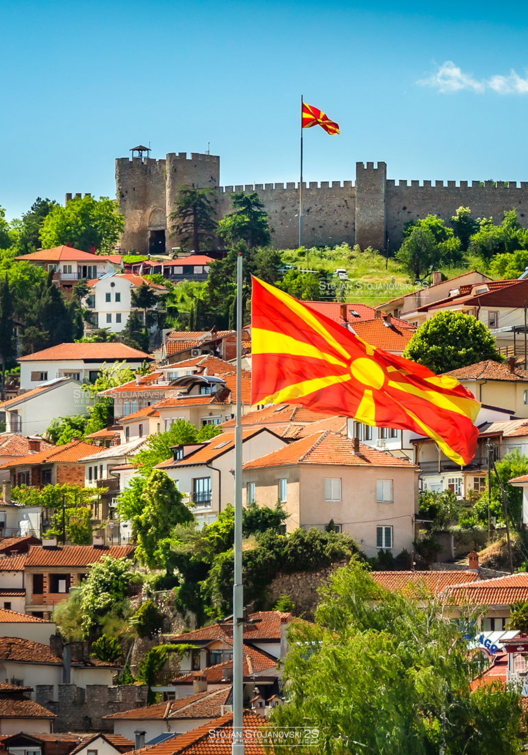 Денеска од Охрид навиваме за Австрија...
...Пошо секогаш кога навиваме за некого...
...ГУБИ 🤣
#EURO2020 #MKD