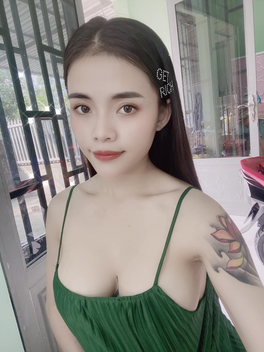 Chịch cả đêm sướng lồn ngủ giờ mới dậy