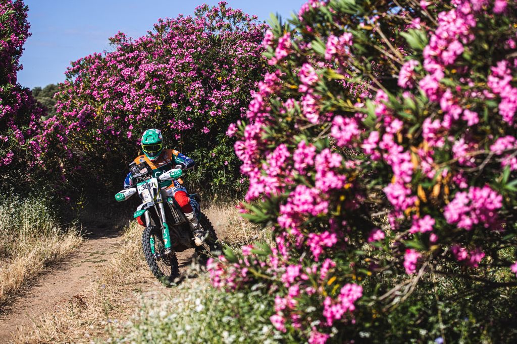 ⏱🔚 <a href="/BajaExtremadura/">Baja Extremadura</a> 
🏍 MOTOS

🥇 Mario Patrão
🥈 Albert Martín +2:56.3
🥉 Javier Vega +12:03.2
4️⃣ Rubén Saldaña +18:30.8
5️⃣ Tiago Alexandre +21:08.6

#BajaTTExtremadura #CERTT