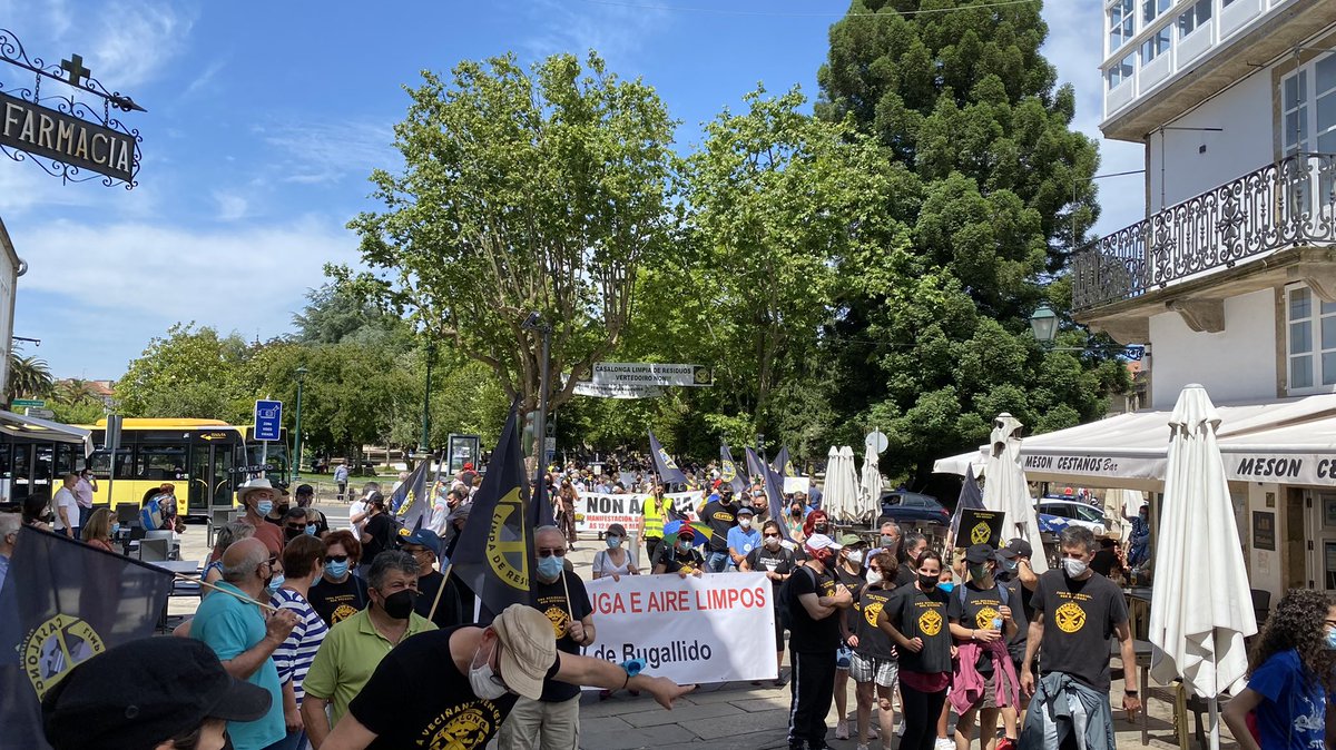 compostelaberta's tweet photo. Coa plataforma Casalonga Limpa de Resíduos @imosfrealo https://t.co/bI1QdlGZ1L