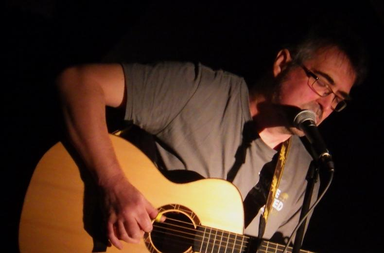 SGFolkClub1's tweet photo. This week's here we are artists are #Bluebyrd, #IanKBrown and #helenflunder plus, of course, Dan Wilde is our featured artist.
Don't miss it, Weds 7pm https://t.co/ipeOi3WSkT https://t.co/VFDjq4cSBn