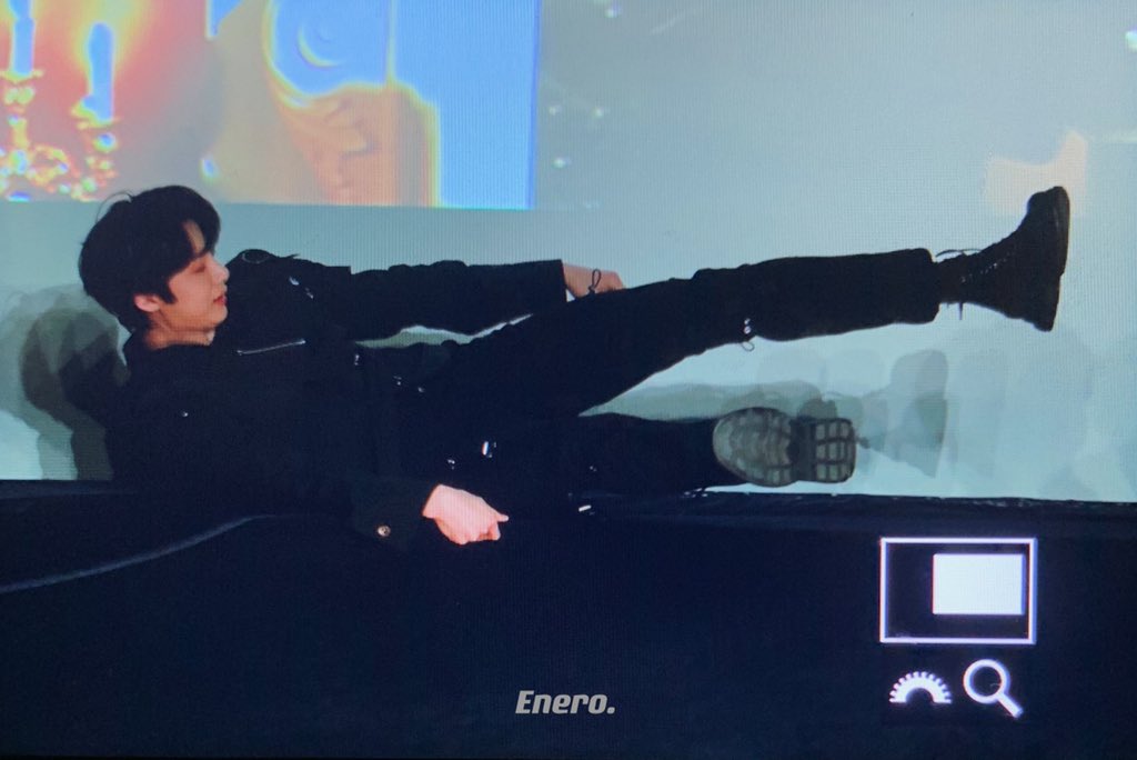 enero940115's tweet photo. 210613 힘들어,,,힝,,,
#몬스타엑스 #형원 #HYUNGWON @OfficialMonstaX https://t.co/NfIL2mBppN