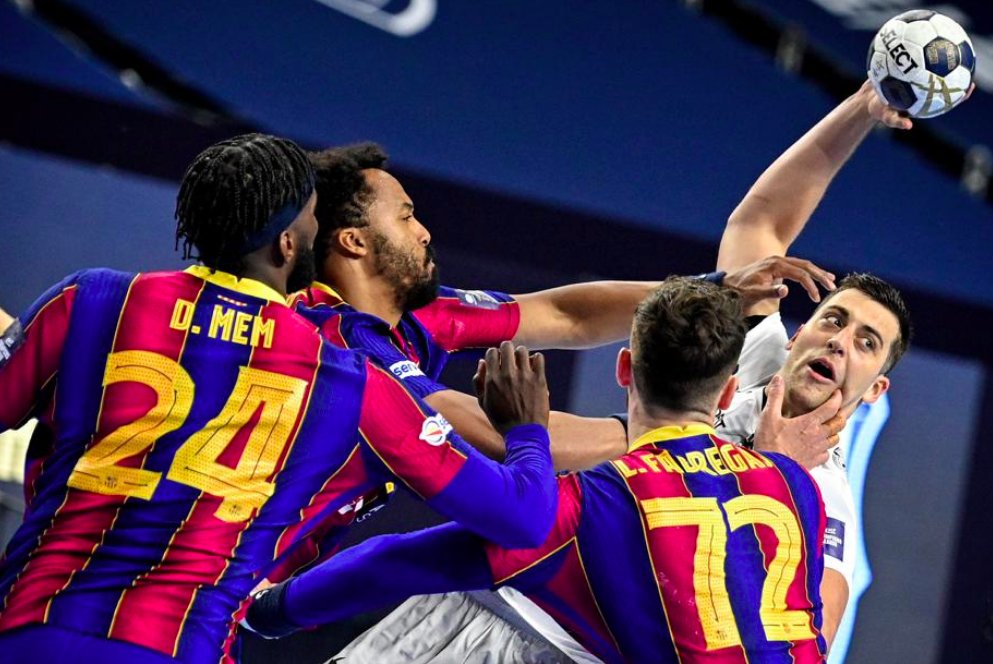 💥 Avui el <a href="/FCBhandbol/">Barça Handbol</a> pot guanyar la 10ena Copa d'Europa de la història i tu pots guanyar una samarreta oficial de l'equip! 

👉 Fes RT a aquesta publicació i podràs guanyar una samarreta de <a href="/DikaMem/">Dika Mem</a>, <a href="/LudovicFabregas/">Ludovic Fàbregas</a> o el jugador que vulguis gràcies a Assistència Sanitària!