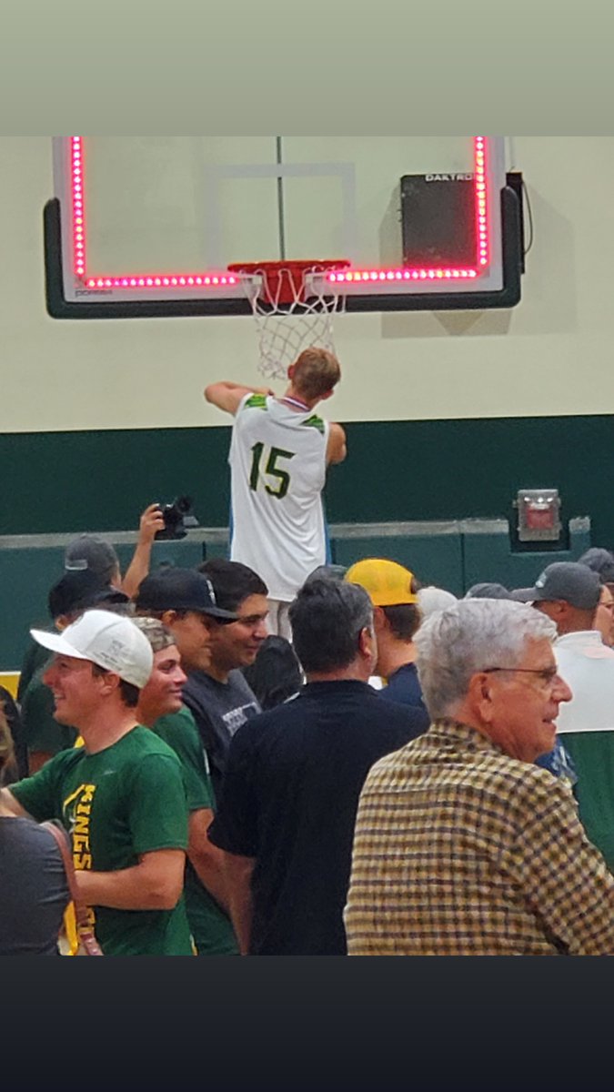 rueg10's tweet photo. Back to Back Champs!  2020 and 2021 CIF Central Section Div4...  Hard work pays off @matthewruegge, short season but you had some big games!  Off to state playoffs next week, keep pushing!

@ArsenalAAU 
@Hump_Jackson 
@MoreRepsKP https://t.co/w454vx71xx