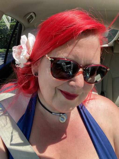 Time to hit the road! Ugh get out of my way morons. Don&rsquo;t you know who I am???? https://t.co/ee2ZFZc<a href="/tag/femdom"class="tags"><span>#femdom</span></a><a href="/tag/mistress"class="tags"><span>#mistress</span></a><a href="/tag/findom"class="tags"><span>#findom</span></a><a href="/tag/caning"class="tags"><span>#caning</span></a><a href="/tag/submissive"class="tags"><span>#submissive</span></a>