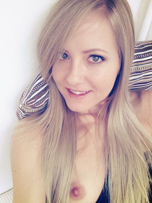 Chillin Sunday...wanna join?😜😈🔥 ➡️https://t.co/JKc945IXX1  #allnatural #horny #petite #blonde #gfe https://t<a href="/tag/allnatural"class="tags">#allnatural</a><a href="/tag/blonde"class="tags"><span>#blonde</span></a><a href="/tag/horny"class="tags"><span>#horny</span></a><a href="/tag/petite"class="tags"><span>#petite</span></a><a href="/tag/gfe"class="tags"><span>#gfe</span></a>