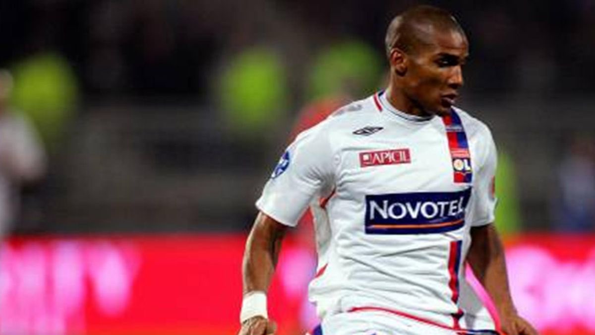 Happy birthday to former OL winger Florent Malouda!   