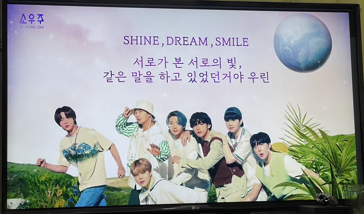 ___bts_ns's tweet photo. TV消せない .. 離れたくないよーー😭😭 https://t.co/XDveNL6zQt