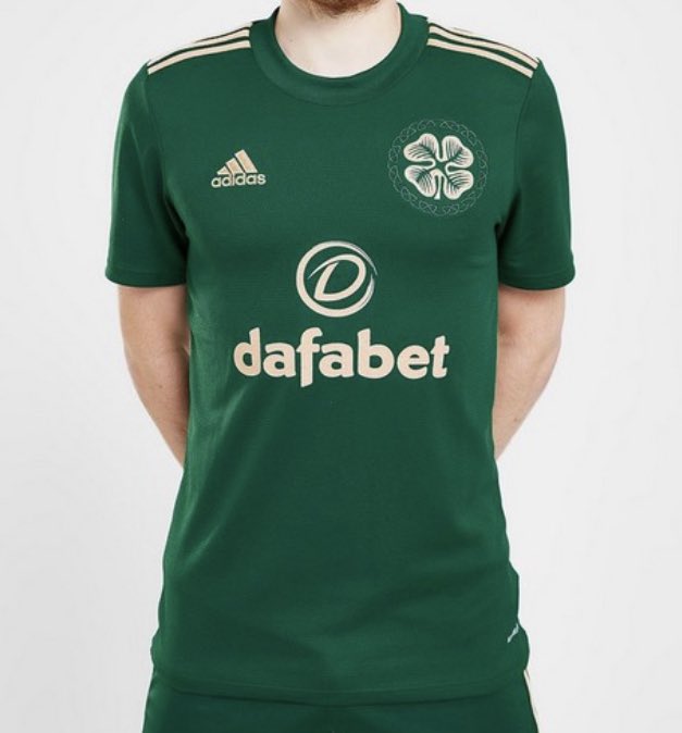 CSCmerch's tweet photo. 🍀🍺 GIVE AWAY 🍺🍀

Love street magnetic bottle openers + 50 sticker packs are AVAILABLE NOW 

RT &amp; FOLLOW for a chance to win: 

- The new Celtic away shirt 👕 
In size of your choice 
- Magnetic bottle opener x 2 
- 100 sticker pack 

https://t.co/4h8nFsqGA0 🚨 🚨 https://t.co/tPX6shre2a