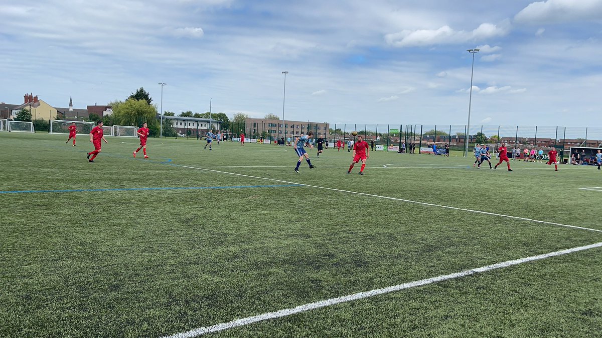 Arse end of <a href="/MayfairFC12/">Mayfair FC</a> vs <a href="/FCDovecot_/">Dovecot</a> 

Some quality football on show here 👌