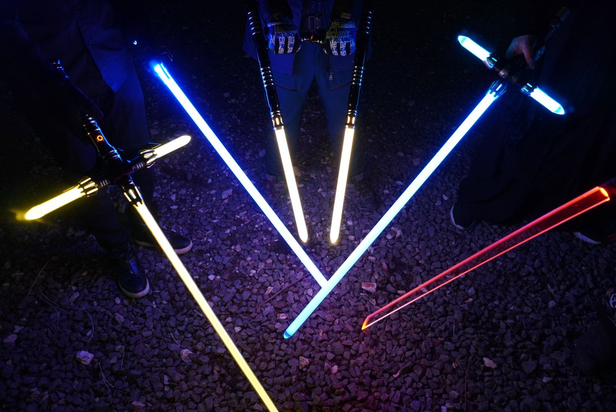 Diverdown_man's tweet image. はれて、
CHAOS REGIONの一員に
なれました！！

平日の夜に個人的に
撮影や練習するぜ。
練習用ほしくなるよね？
ファンタジーエッジも欲しくなるよね？？？

#ライトセーバー
#SamuraiEdge
#FantasyEdge