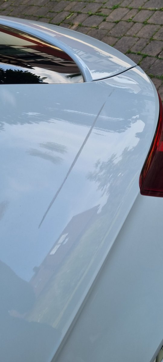 Wenn euch jemand ans Auto fährt und Fahrerflucht begeht und wie war euer Wochenende so?
