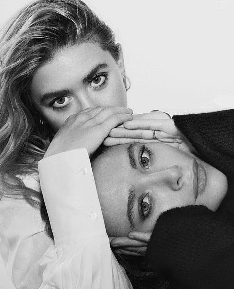 Happy birthday to Mary-Kate & Ashley Olsen! 