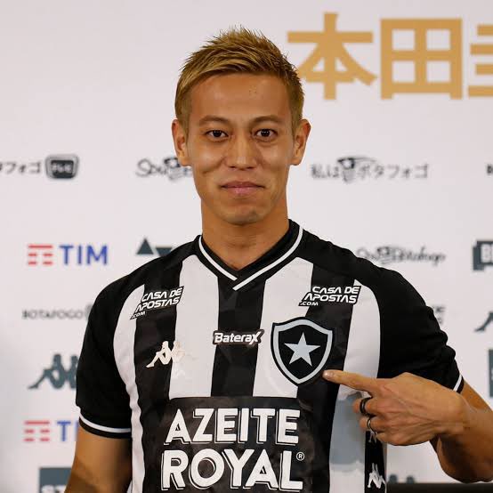  Happy birthday to the first-ever Japanese Alvinegro, Keisuke Honda     