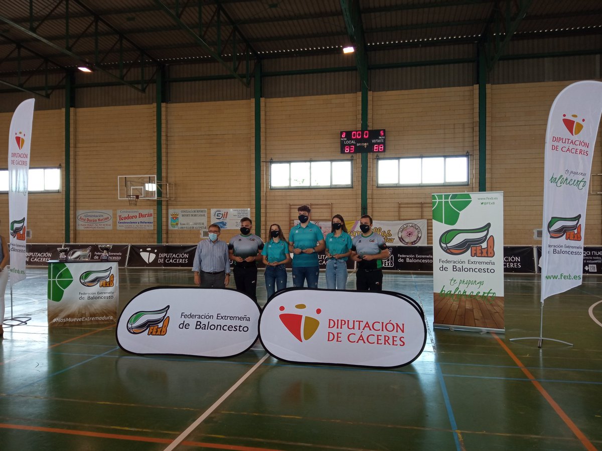 FExB's tweet photo. 🏆 Final Trofeo @DiputacionCC Masculino

💥 ¡FINAL!

@adcbaloncesto RS Diseño 9️⃣3️⃣
@SagradoCoraznCC Lithium Iberia 8️⃣5️⃣

Enhorabuena a los dos conjuntos cacereños por la gran final que han disputado.

#TiempoDeFinales #TeProponemosBaloncesto https://t.co/vWYyagjSj3