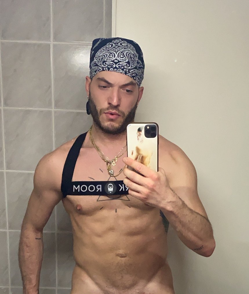 I don’t speak #boyshit. https://t.co/yRlY5IR66d
