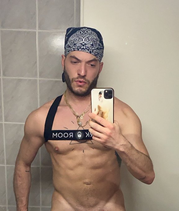 I don’t speak #boyshit. https://t.co/yRlY5IR66d