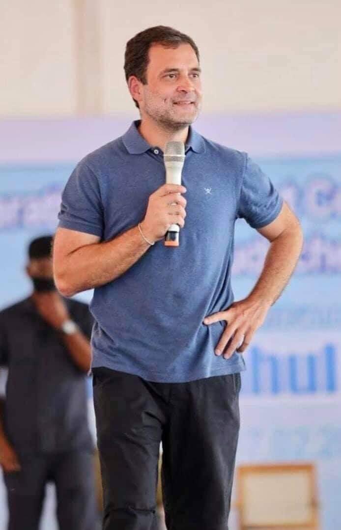 Irfan4India's tweet photo. #RahulMatlabFuture https://t.co/bFJhj1Ew1A