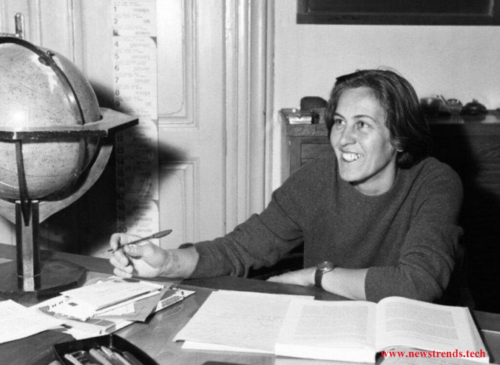 newstrends_tech's tweet photo. Italian Astrophysicist Margherita Hack About, Works and Awards

"The lady of the Stars" and credited to have found asteroid 8558 Hack in 1995.

https://t.co/6dHaftFlRD

#margheritahack #biography #newstrends #work #award #astrophysicist https://t.co/OiCYZf8D88