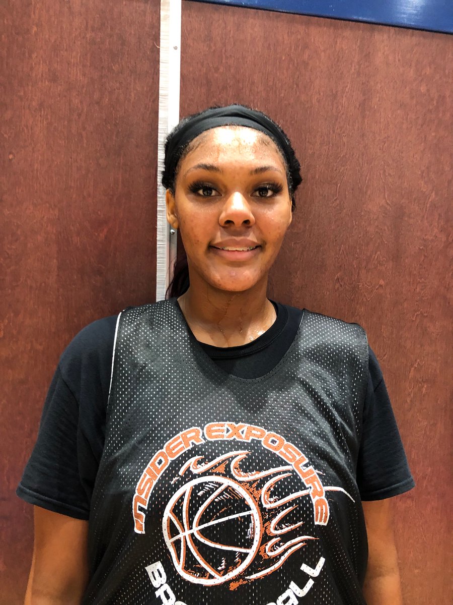 FlyOnTheWallWBB's tweet photo. Gem 💎 alert 🚨 local ‘23 talent 6’4” Mallory Collier @MalloryCollie18 &amp; 5’11” Crysti’anna Whitehead @Crystianna_5 played well at the @InsiderExposure JR AA Camp. 

@BonesBallNPrep @CKPremierBall @TeamFortWorth @PBevBallNPrep @SwincityMag @Coach_Dixon @conyers_kezia @UTCoachSam https://t.co/8pSxtvAktZ
