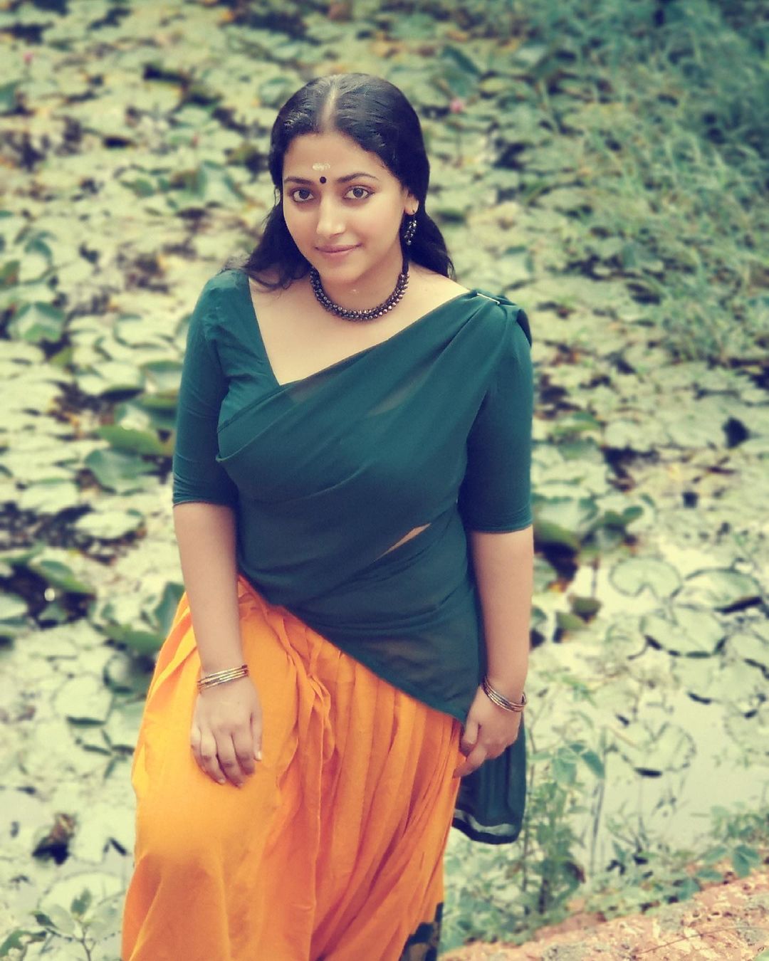 Image Anu Sithara Hot Mallu Actress, iiQ8, Beautiful Anusithara Collections