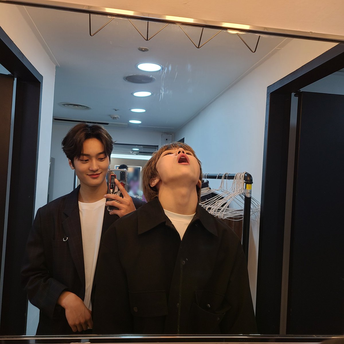 TAEYOUNG__TH's tweet photo. [TRANS] 210613

ดองงี่กลั้วคอ

#แทยอง #ซองมิน #คราวิตี้ #SUNDAY_CRAVITY
#UNIVERSE #ยูนิเวิร์ส https://t.co/yHwOGqjZYH
