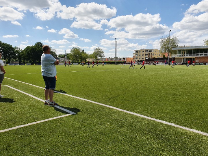Na een hele leuke wedstrijd met kansen over en weer blijft de eindstand steken op waar we begonnen waren. Sc Rheden neemt de aansluitende penalty's iets beter. Onze keeper Lars was de man van de wedstrijd! Fabelachtige reddingen had hij in petto! #sc_doesburg <a href="/SC_DOESBURG/">SPORTCLUB DOESBURG</a>