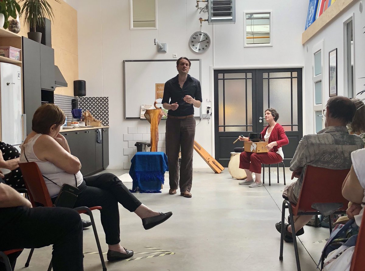 Superleuk optreden van Hollands Diep bij ⁦<a href="/WijkVoor/">Wijk voor Wijk</a>⁩ #crabbehof #800jaarstad #dordrecht #roadshow