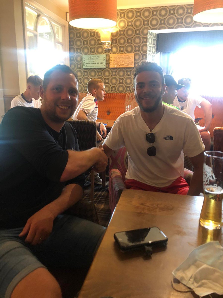 First signing for @jamiehull11 new Newlaithes Sunday team. <a href="/BlackboyC/">Con</a> 🧡🖤